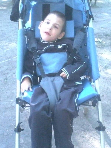 «Они хотят жить!» — людям Донбасса срочно нужна помощь (ФОТО, ВИДЕО)