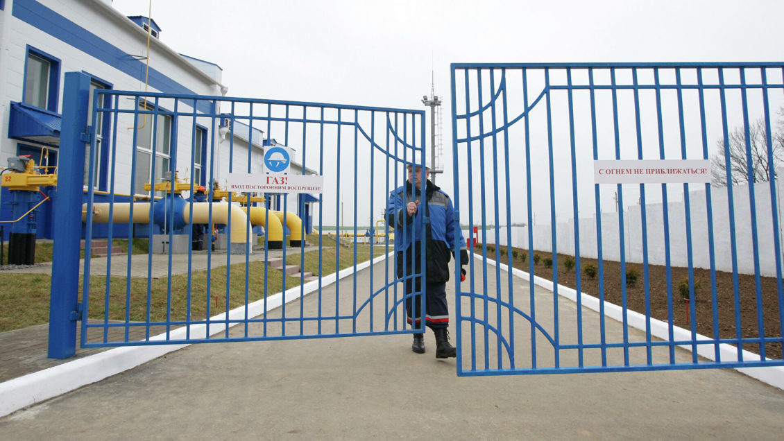 Медведчук заявил о глубоком кризисе в большинстве украинских отраслей