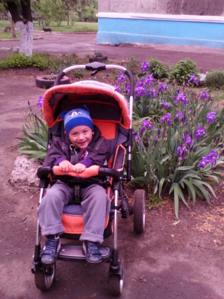 «Они хотят жить!» — людям Донбасса срочно нужна помощь (ФОТО, ВИДЕО)