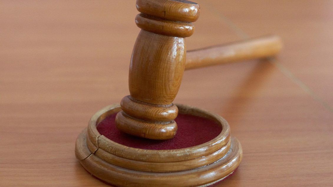 Лоза подал в суд на Первый канал