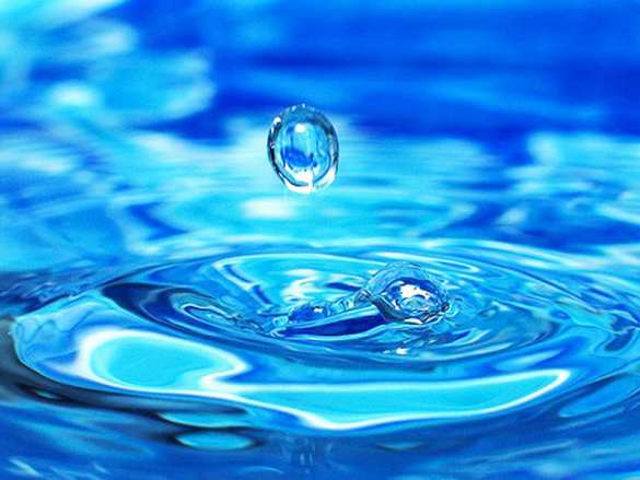 Луганск передал пострадавшей от потопа Ялте 10 тонн питьевой воды (ФОТО)