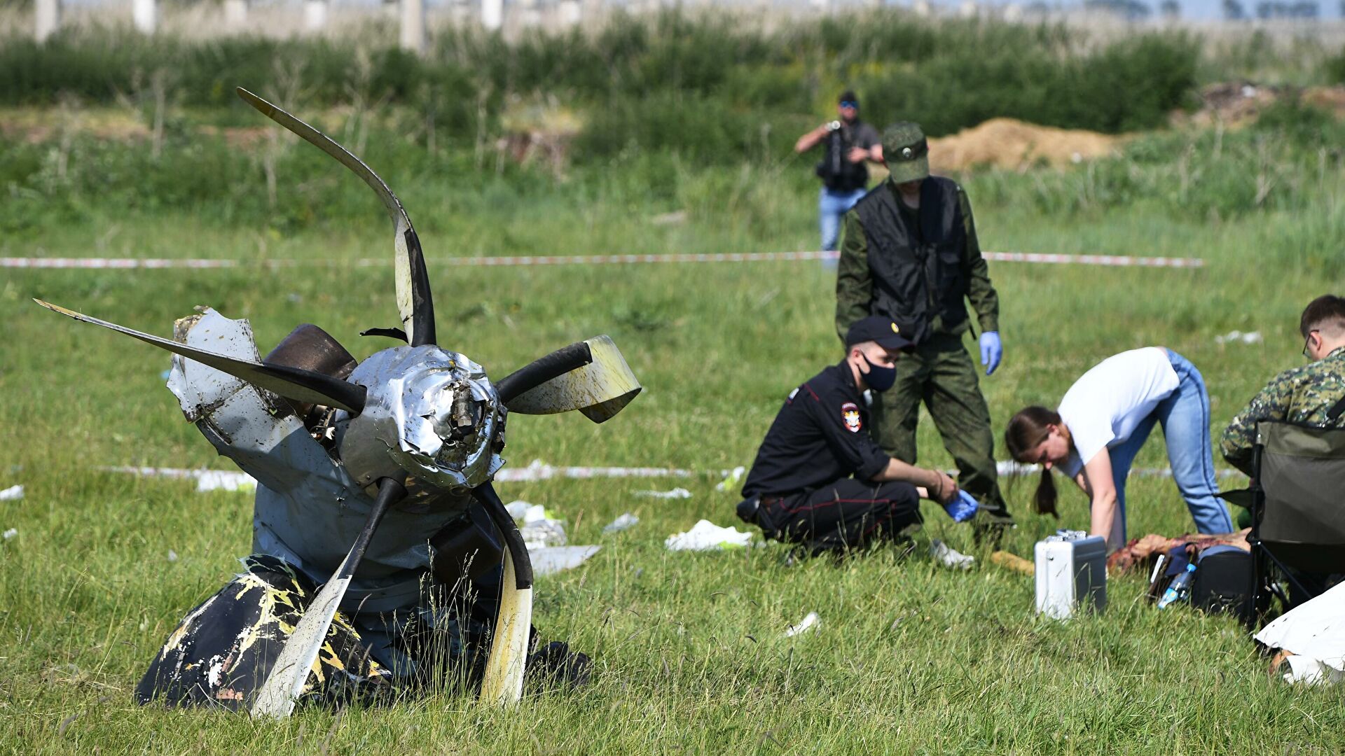 Врачи выписали троих пострадавших при ЧП с самолетом в Кузбассе Врачи выписали троих пострадавших при ЧП с самолетом в Кузбассе