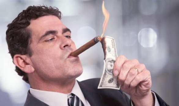 Названы два человека, которые первыми попадут под украинский закон «Об олигархах»