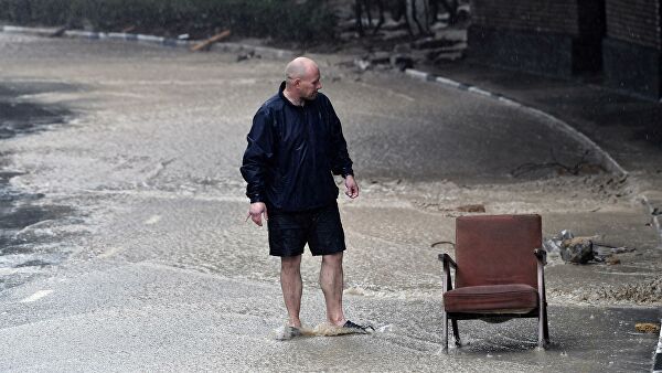 Число пострадавших от разгула стихии в Ялте выросло до 24 человек Число пострадавших от разгула стихии в Ялте выросло до 24 человек