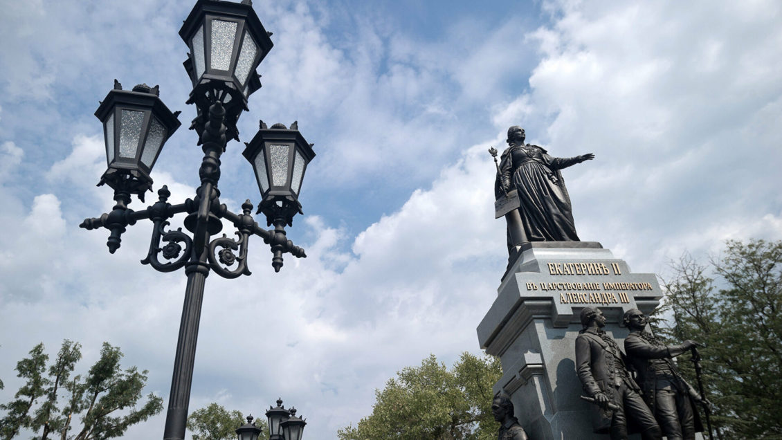 Матвиенко предложила активнее включать женщин в предвыборные списки