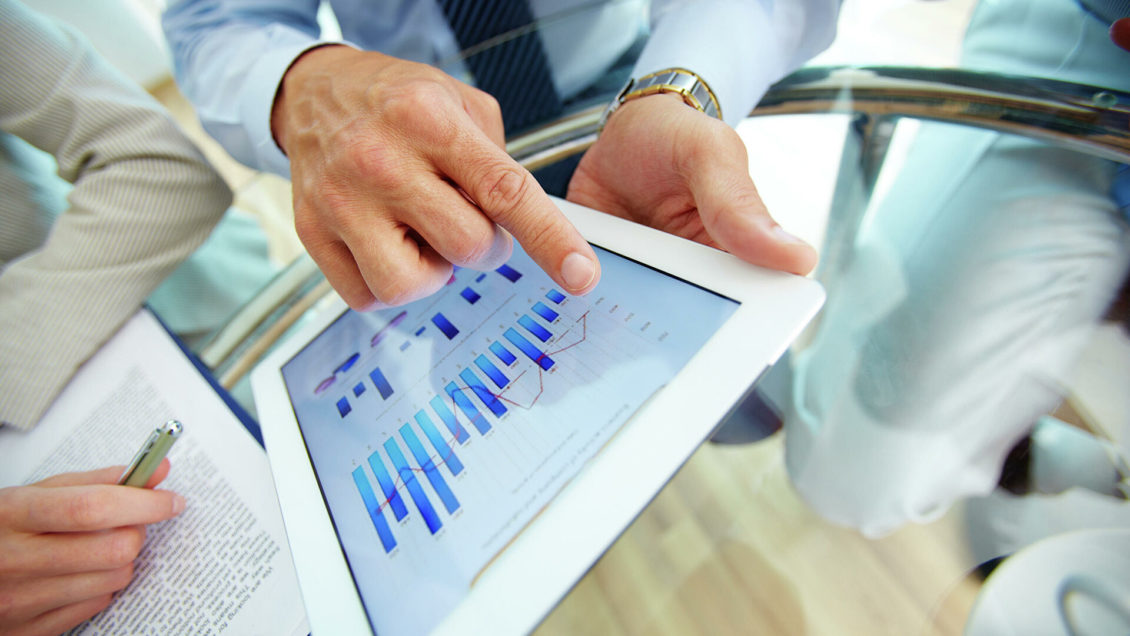 Путин поручил доложить о мерах по поддержке малого и среднего бизнеса