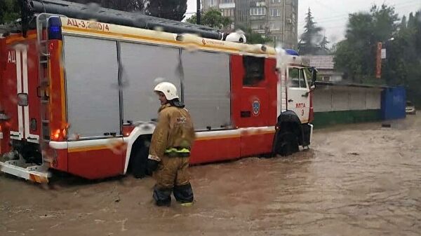 Число пострадавших от разгула стихии в Ялте выросло до 24 человек Число пострадавших от разгула стихии в Ялте выросло до 24 человек