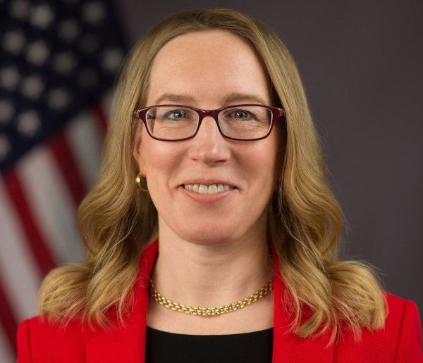 Хестер Пирс вновь критикует позицию SEC в вопросе биткойн ETF Хестер Пирс вновь критикует позицию SEC в вопросе биткойн ETF