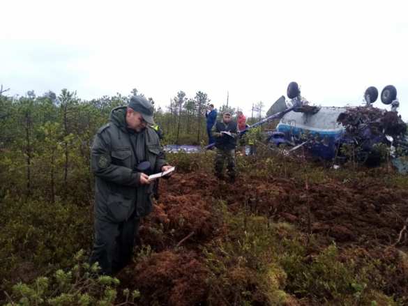 ЧП с Ан-28, севшим на брюхо в тайге: Следком сообщает подробности (ФОТО, ВИДЕО)