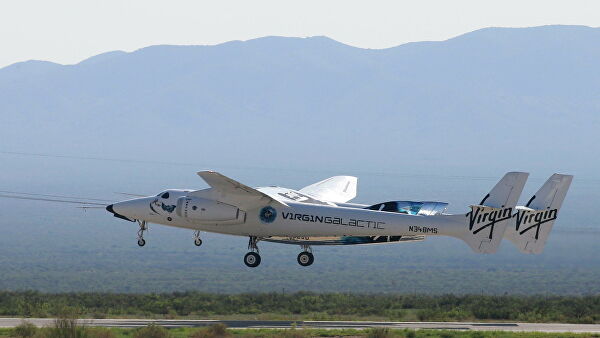 Космонавты рассказали, что пережил Брэнсон во время полета