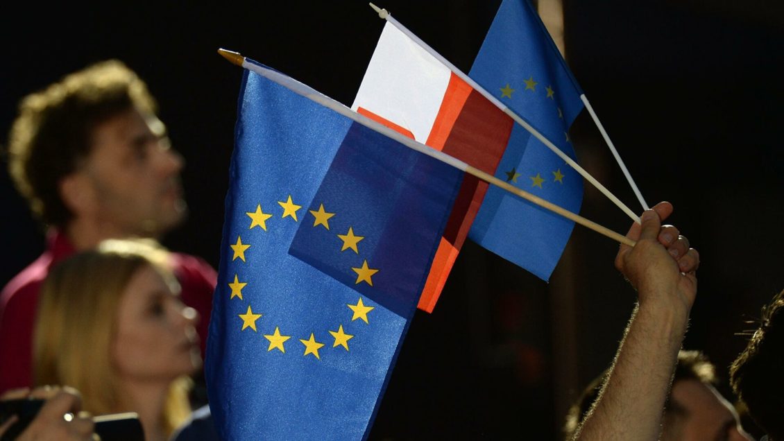 "Из Евросоюза — вон!" Польша отказалась платить за страшные преступления "Из Евросоюза — вон!" Польша отказалась платить за страшные преступления