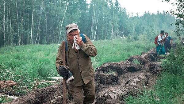 Дым от пожаров в Якутии прошел вдоль Байкала и накрыл Иркутск Дым от пожаров в Якутии прошел вдоль Байкала и накрыл Иркутск