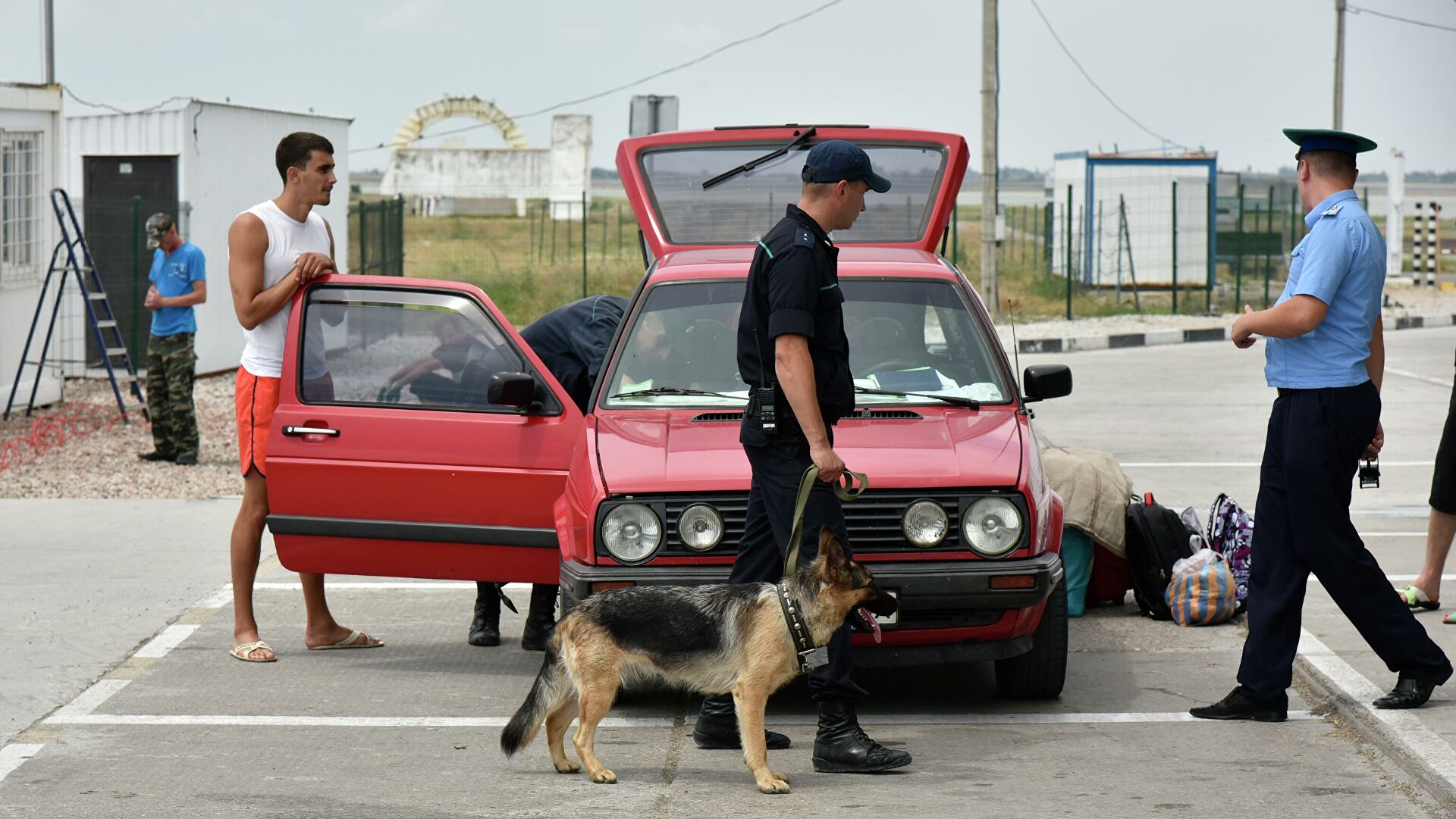 Премьер Украины Денис Шмыгаль заявил, что товарооборот с Россией за шесть лет упал в шесть раз