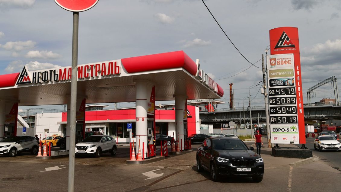 Россия заняла второе место по дешевизне бензина среди стран Европы