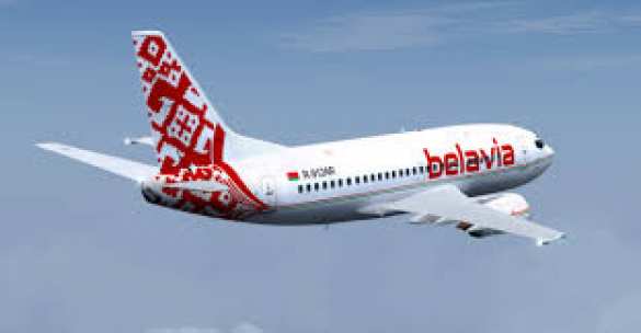 Лайнер Belavia, летевший из Минска в Анталию, подал сигнал бедствия и развернулся к Москве (КАРТА)