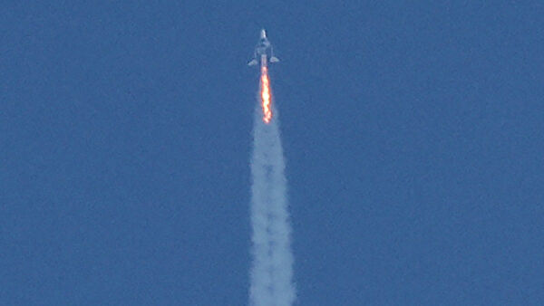 Космонавты рассказали, что пережил Брэнсон во время полета