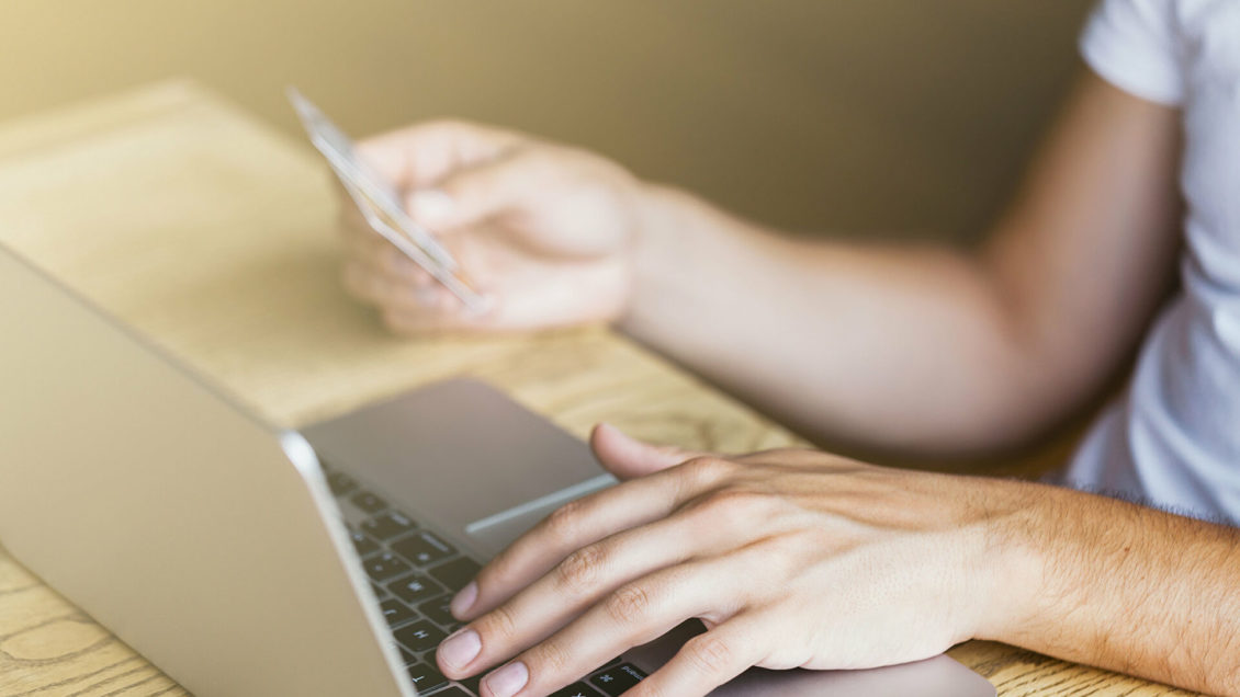 Эксперты рассказали, как не потерять деньги при оплате со смартфона Эксперты рассказали, как не потерять деньги при оплате со смартфона