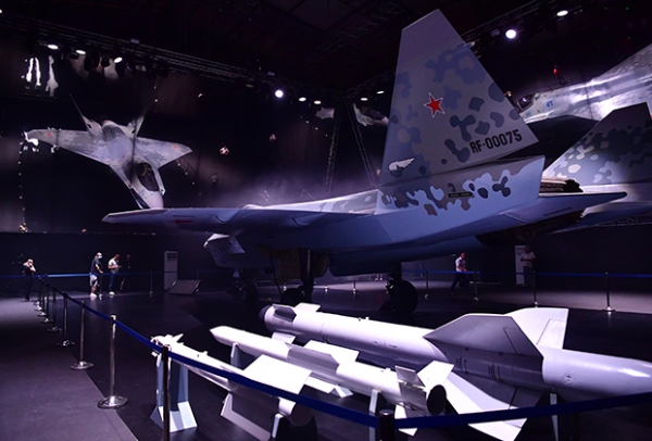 Опубликованы фотографии показанного Путину нового истребителя Опубликованы фотографии показанного Путину нового истребителя