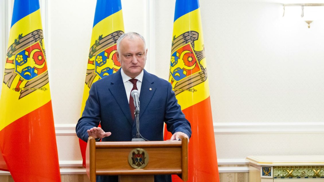 Додон заявил, что Запад намерен создать в Молдавии антироссийское парламентское большинство Додон заявил, что Запад намерен создать в Молдавии антироссийское парламентское большинство