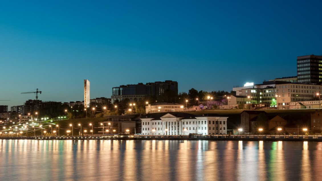 Бречалов проконтролировал ход строительства соцобъектов в Ижевске