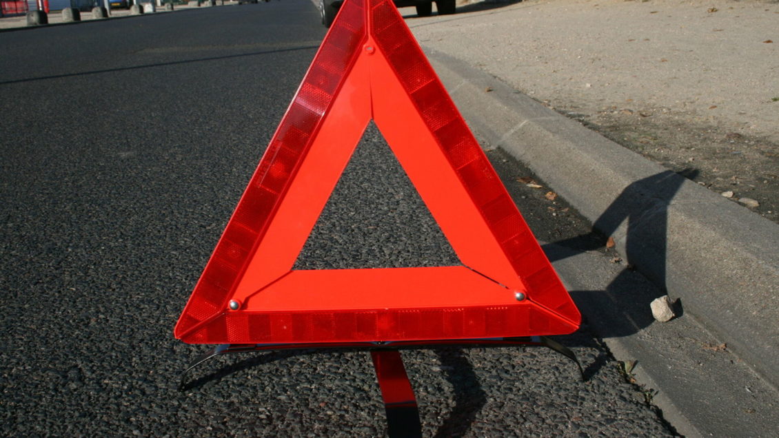 При столкновении трех автомобилей в Ингушетии пострадали три человека При столкновении трех автомобилей в Ингушетии пострадали три человека