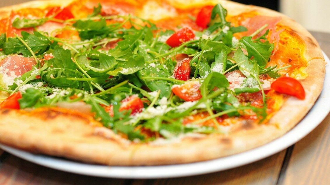 Мошенники воспользовались схемой с "бесплатной пиццей" от крупных банков