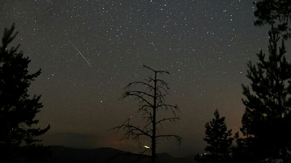 Астрономы открыли неизвестный ранее шлейф метеорного потока Персеиды Астрономы открыли неизвестный ранее шлейф метеорного потока Персеиды
