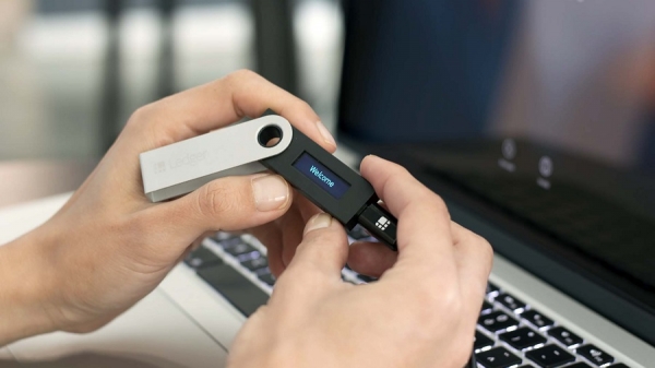 У Ledger появилась поддержка токенов на базе Binance Smart Chain