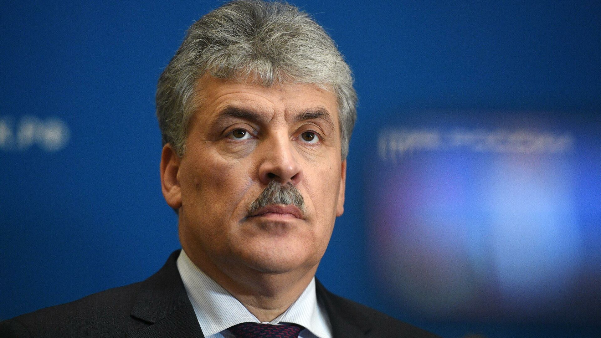 Зюганов пытается спасти Грудинина от жены Зюганов пытается спасти Грудинина от жены