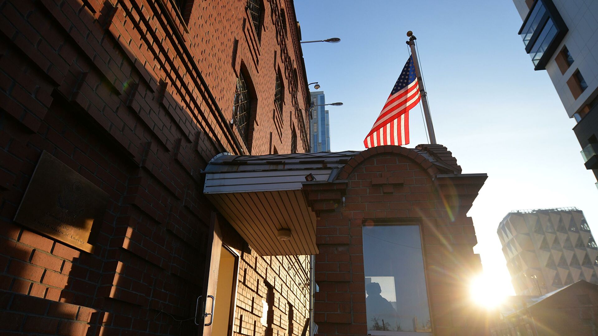 Представитель Госдепа Прайс объяснил требование к 24 российским дипломатам покинуть США