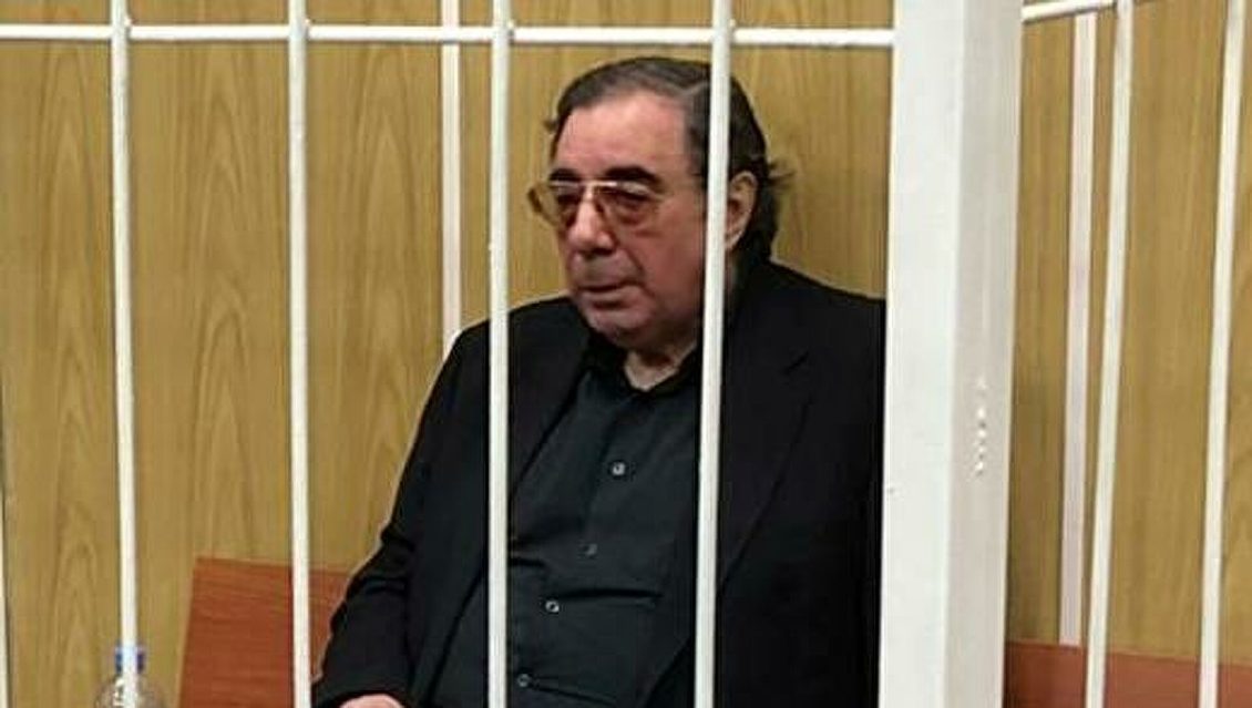 Юрист Шапиро пытается через суд вернуть свою долю в холдинге "B&B" 