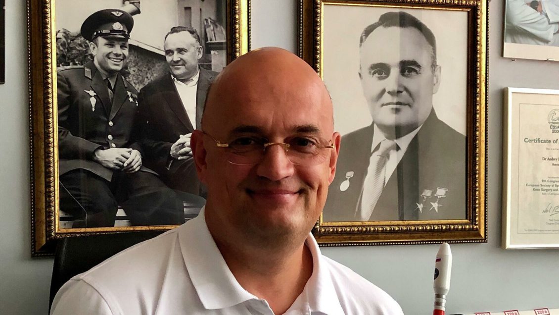 Внук Сергея Королева по приглашению Илона Маска посетил завод SpaceX Внук Сергея Королева по приглашению Илона Маска посетил завод SpaceX