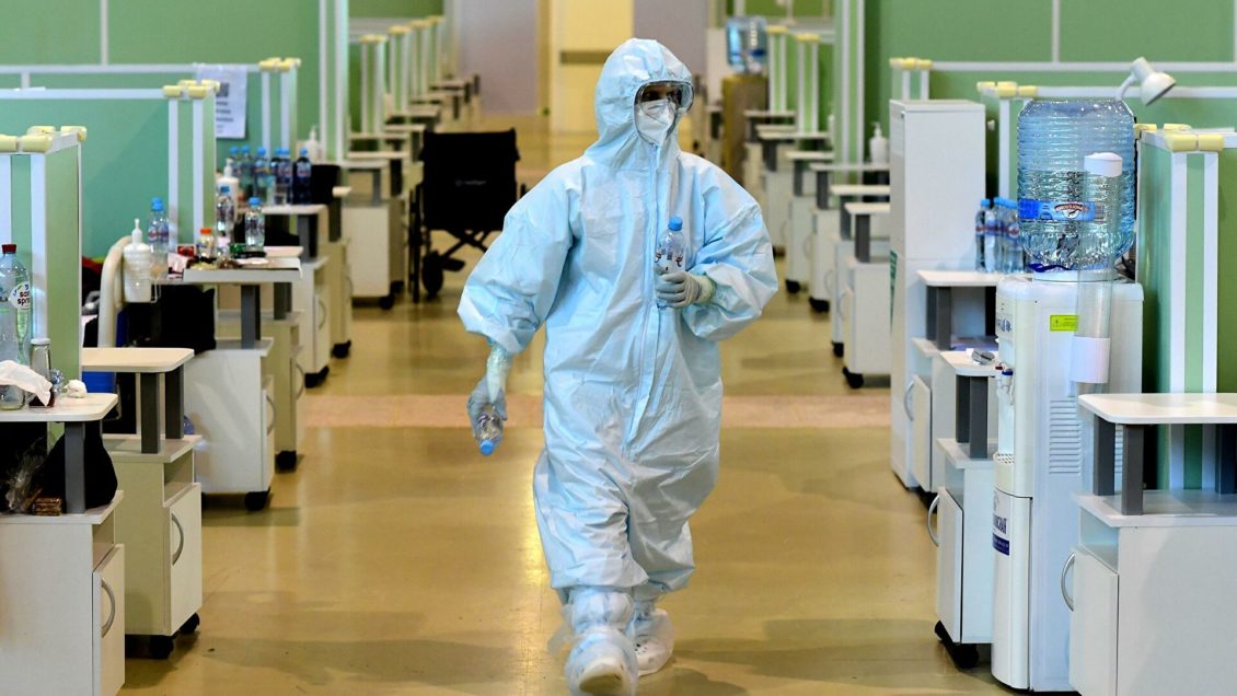 В Минздраве оценили ситуацию с лечением пациентов с COVID-19 по ОМС В Минздраве оценили ситуацию с лечением пациентов с COVID-19 по ОМС