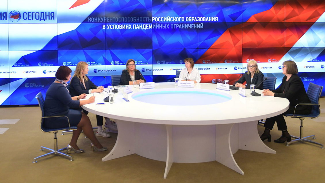 Иностранцы смогут изучать "Глобальную русистику" в России