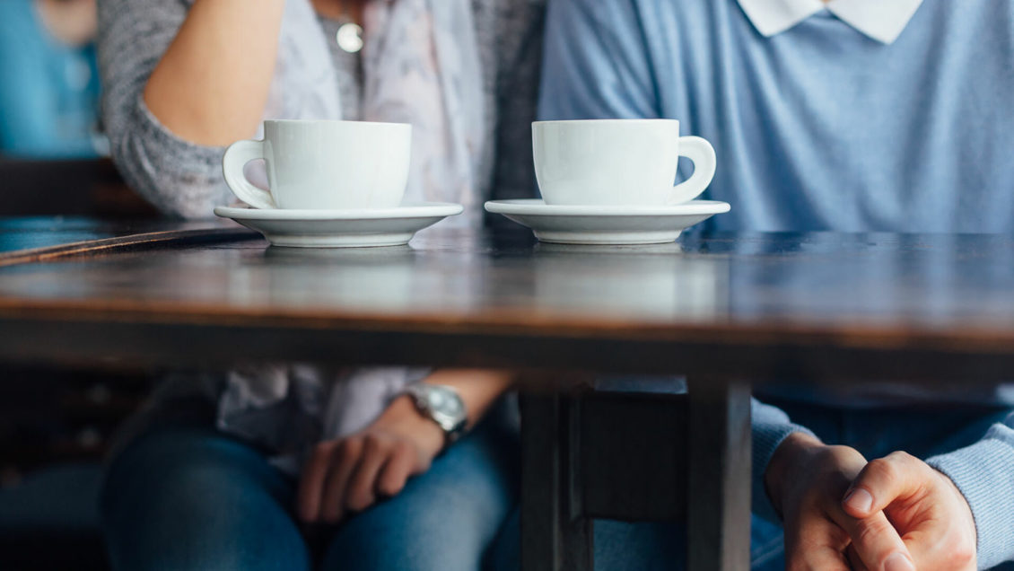 Врач рассказала, какие напитки противопоказаны после COVID-19