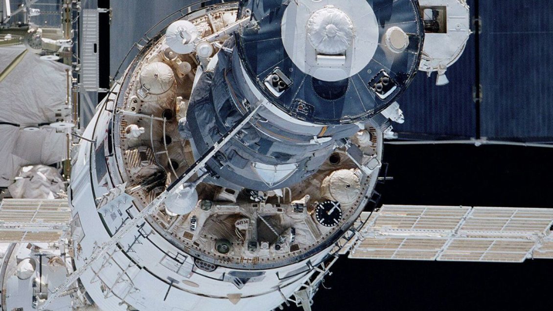 Рогозин ответил владельцу "Бурана", пригрозившему "Роскосмосу" судом Рогозин ответил владельцу "Бурана", пригрозившему "Роскосмосу" судом