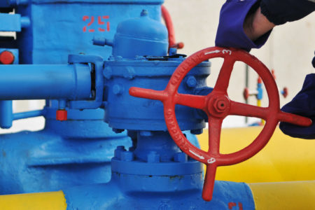 Украина обратится в ЕК из-за контракта России и Венгрии на поставку газа в обход страны
