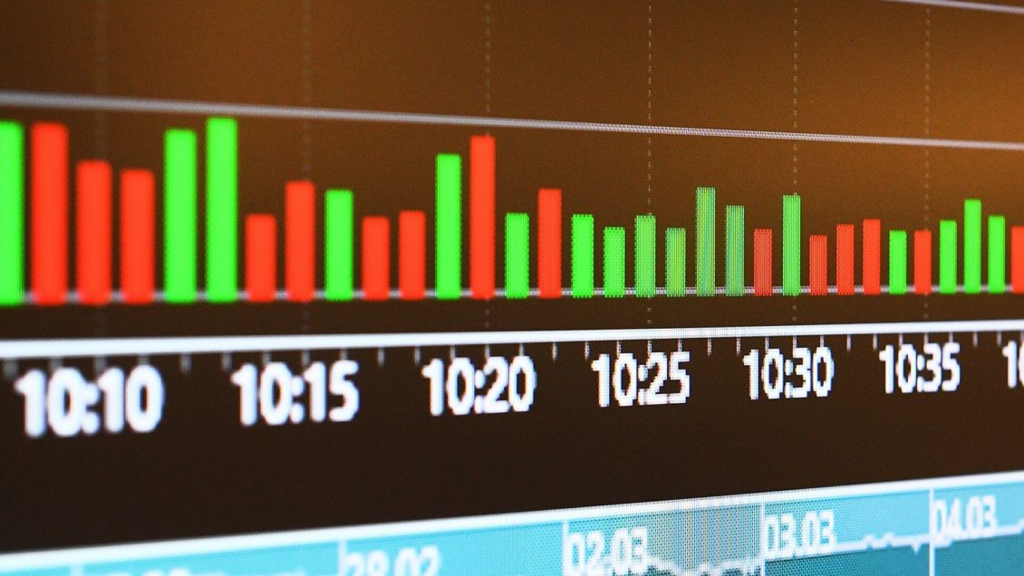 Эксперт рассказал, кто чаще теряет деньги на бирже