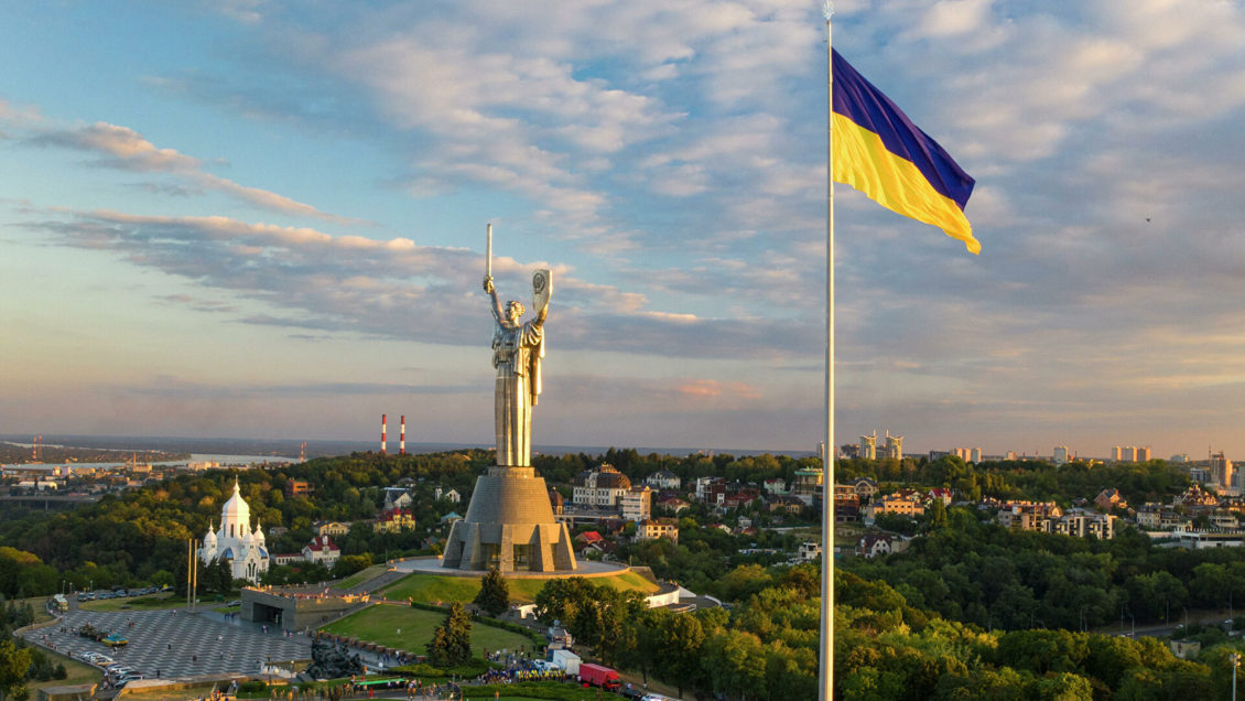 Политолог Бондаренко: идея перехода украинского языка на иероглифы нереализуема