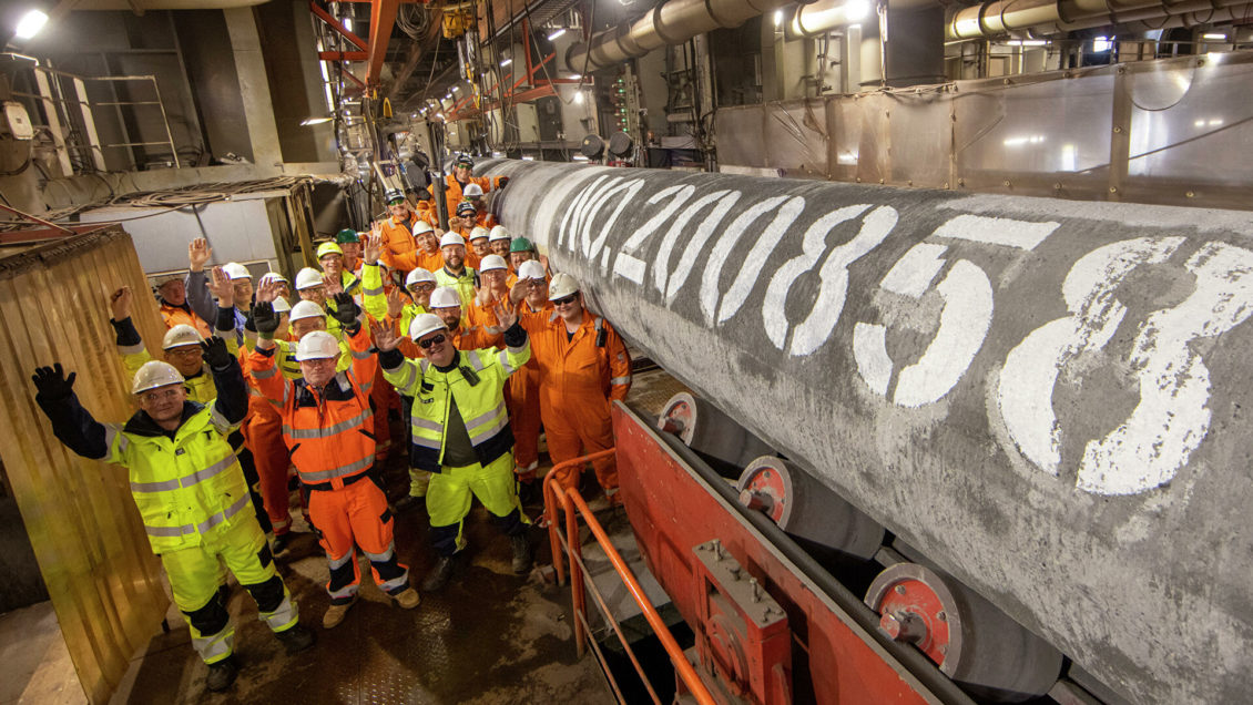 Украина хочет жить за счет России, заявил сенатор Цеков