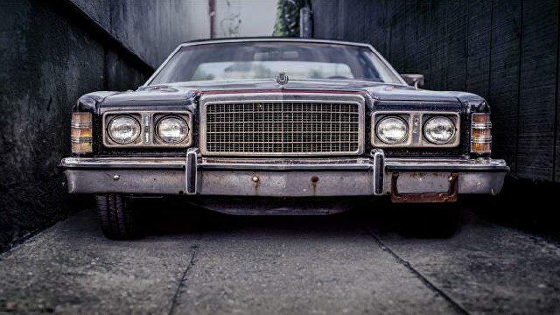 Эксперт назвал причину снижения цен на бензин