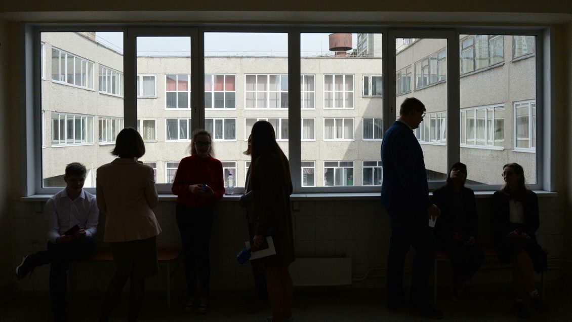 Шестерых школьников, пострадавших в Махачкале, выписали из больницы Шестерых школьников, пострадавших в Махачкале, выписали из больницы