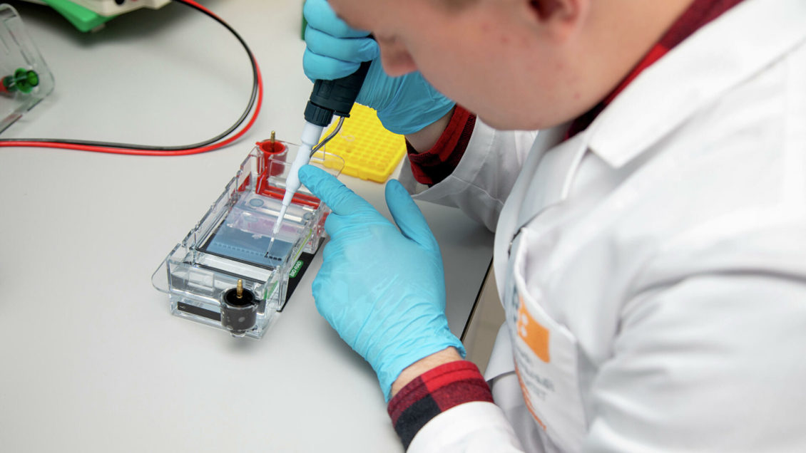 Ученые изучили мутации в генах сибиряков, ведущие к болезни Паркинсона Ученые изучили мутации в генах сибиряков, ведущие к болезни Паркинсона