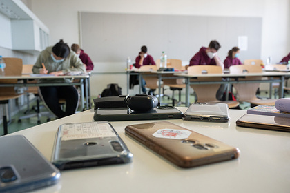 Создано небьющееся стекло для смартфонов