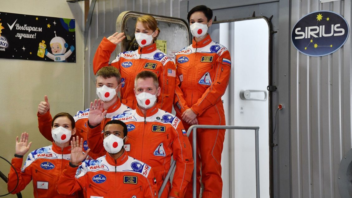 Участникам эксперимента SIRIUS-21 разрешили мыться раз в неделю