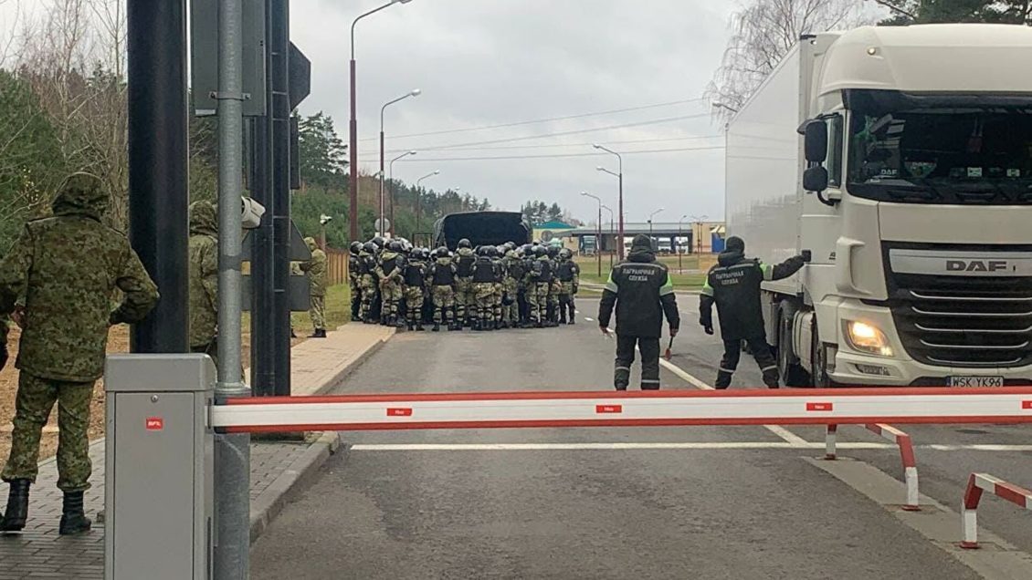 Погранкомитет Белоруссии: очереди фур на КПП на границе образуются из-за польской стороны Погранкомитет Белоруссии: очереди фур на КПП на границе образуются из-за польской стороны