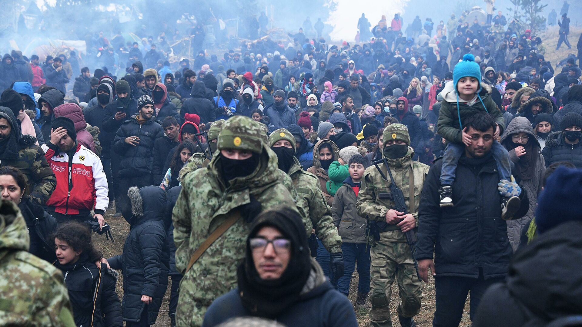 Мария Захарова прокомментировала намерения Эстонии оградиться от РФ колючей проволокой