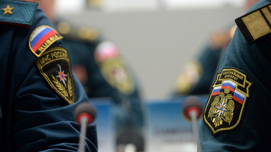 В Иркутске загорелся многоэтажный дом