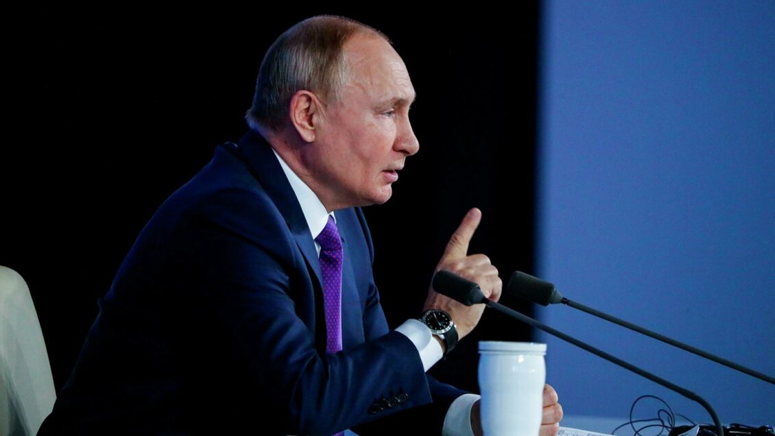 Путина услышали: мир обсуждает, как президент России назвал женщин Путина услышали: мир обсуждает, как президент России назвал женщин