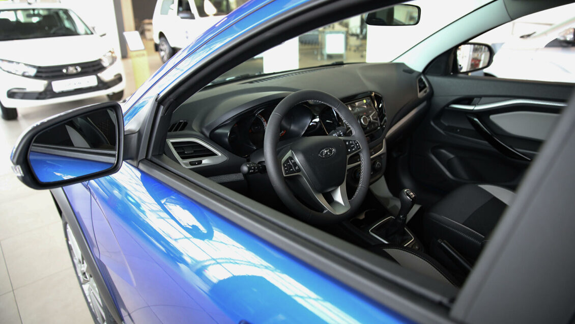 Названы самые популярные автомобили у россиян